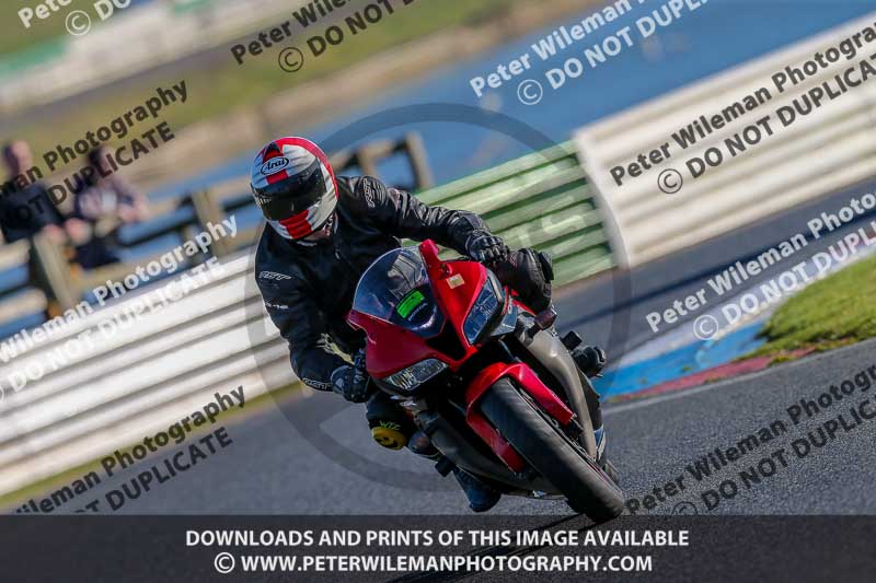 PJM Wedding Photography;enduro digital images;event digital images;eventdigitalimages;mallory park;mallory park photographs;mallory park trackday;mallory park trackday photographs;no limits trackdays;peter wileman photography;racing digital images;trackday digital images;trackday photos